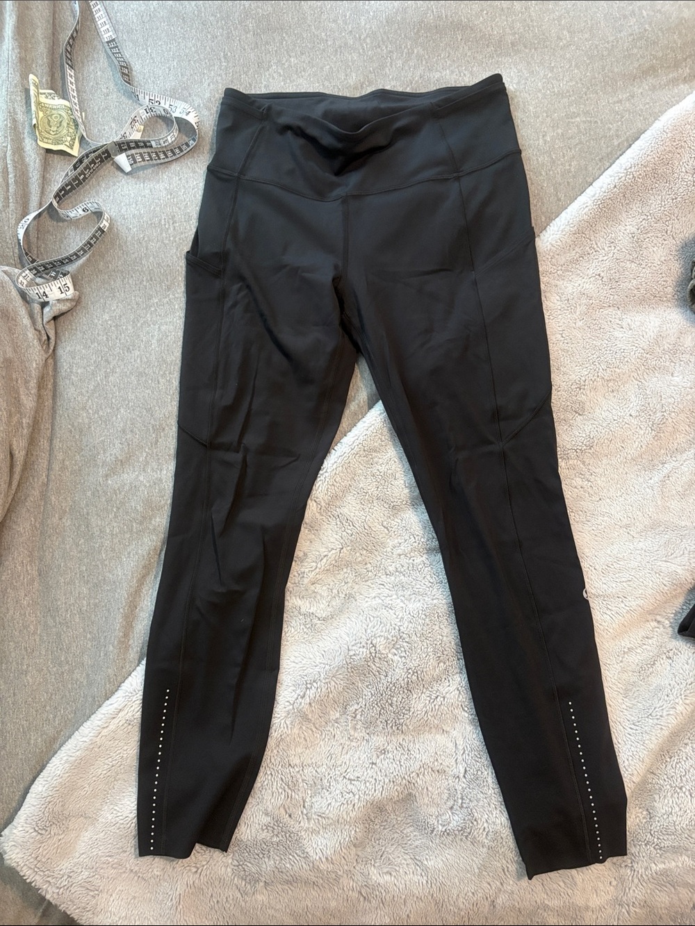 EUC lululemon athletica Fast and Free Cropped Leggings 25” Size 8